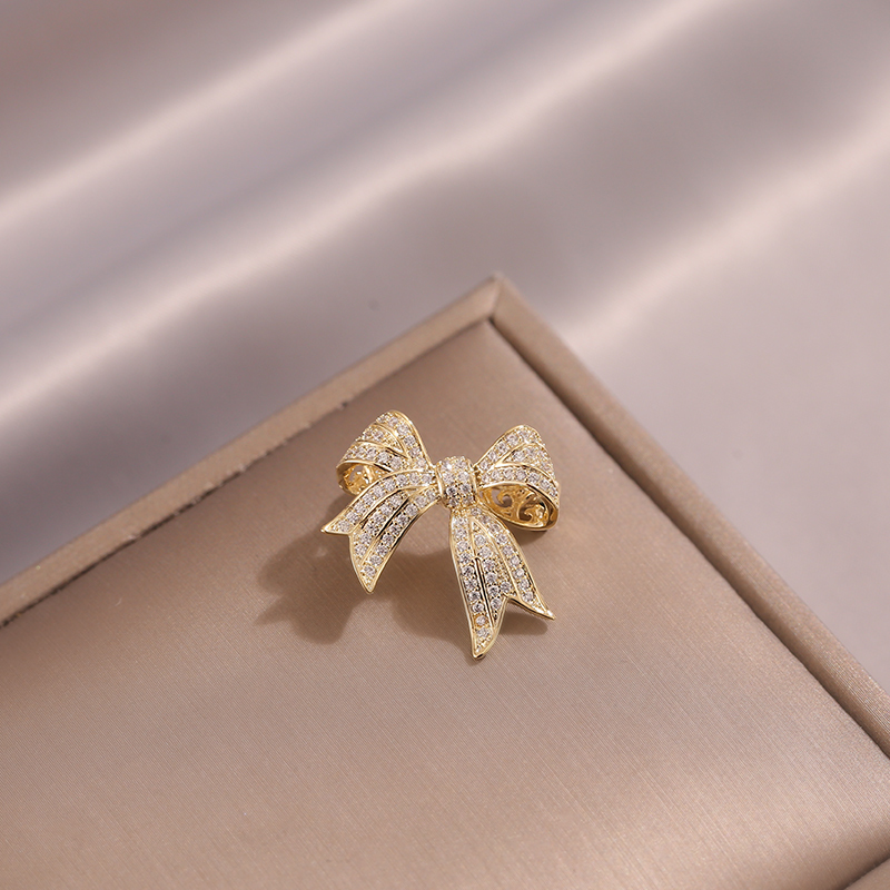 เข็มกลัด เข็มกลัดสวยๆ เข็มกลัดติดเสื้อ Brooch