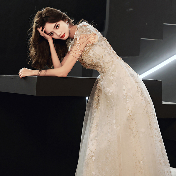 ชุดราตรี ชุดออกงาน ดีไซน์หรู แบรนด์ Angel