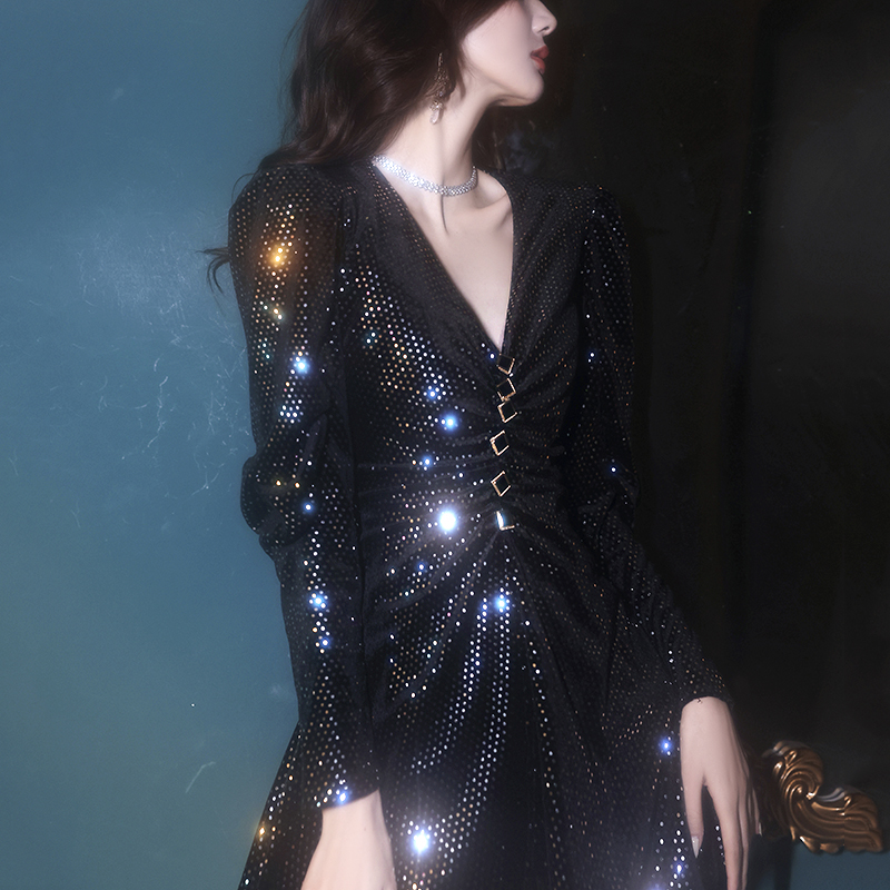 ชุดราตรี ชุดราตรีสวยหรู แบบ ทันสมัย Evening dress