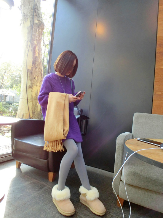 Sweater เสื้อไหมพรมถักตัวยาว สีม่วง ใส่ตัวเดี๋ยวได้เลยเก๋ๆ ยืดได้เยอะ ม่วง