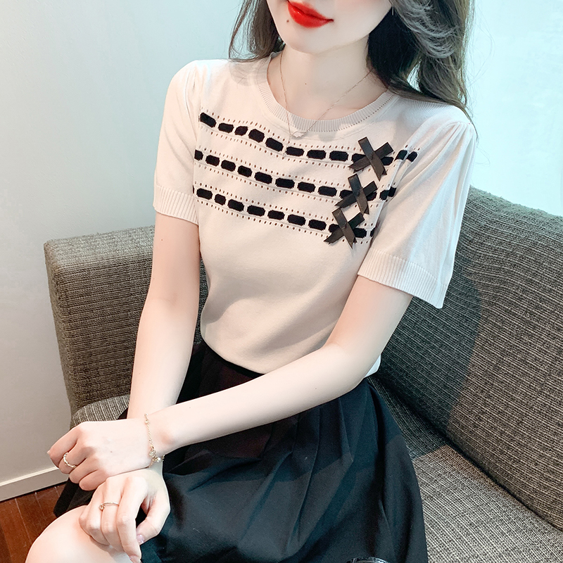 เสื้อผ้าวัยรุ่นเกาหลี เสื้อยืดวัยรุ่นผู้หญิง มีขนาด S M L XL