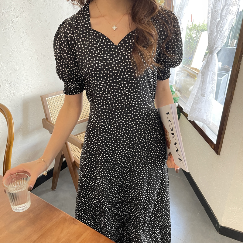 เดรสแขนสั้น มีไซส์ L-4XLอก 38-47 นิ้ว ใส่ได้ทั้งสาวหุ่นดีน่ารักจนถึงสาวอวบพลัสไซส์