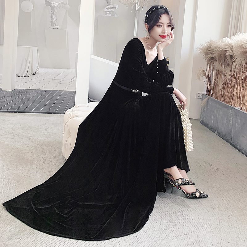 ชุดราตรี ชุดราตรีสวยหรู แบบ ทันสมัย Evening dress