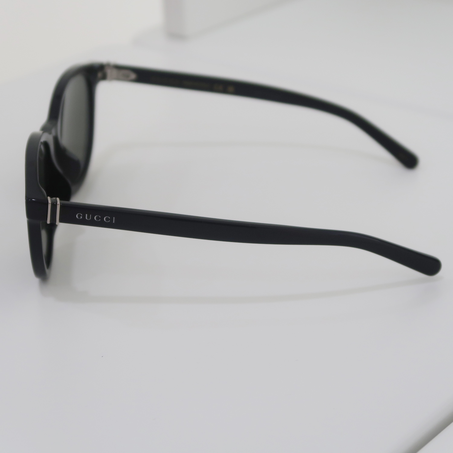 Gucci Low Nose Bridge Fit Sunglasses gg1674