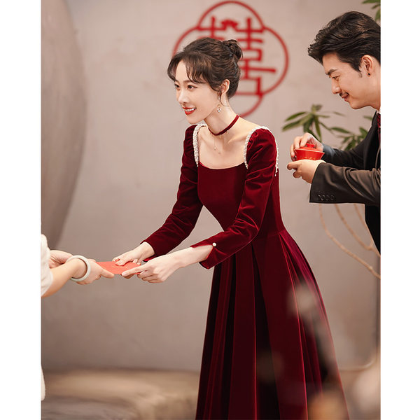 ชุดราตรี ชุดราตรีสวยหรู แบบ ทันสมัย Evening dress
