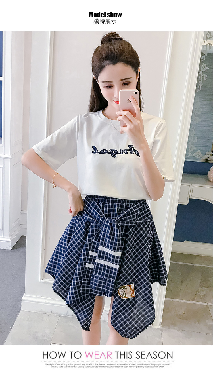 Set_bs1768 ชุดเซ็ท 2 ชิ้น(เสื้อ+กระโปรง) เสื้อยืดสีขาวเนื้อนุ่มปักลายตัวอักษร + กระโปรงลายสก็อตโทนสีน้ำเงินทรงเท่ๆ ปักอาร์ม งานเข้าเซ็ทดูมีดีเทลใส่แล้วน่ารักสุด แยกใส่กับตัวอื่นก็เก๋ไปอีกจ้า