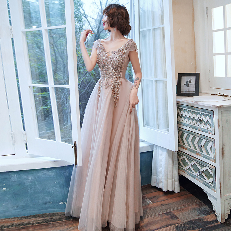 ชุดราตรี ชุดราตรีสวยหรู แบบ ทันสมัย Evening dress