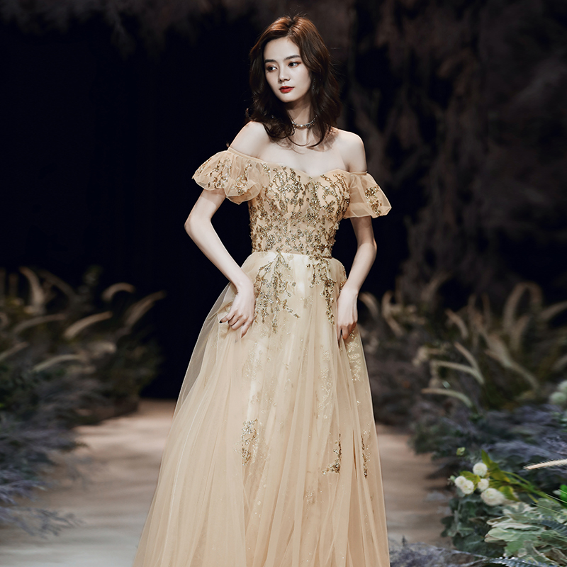 ชุดราตรี ชุดราตรีสวยหรู แบบ ทันสมัย Evening dress