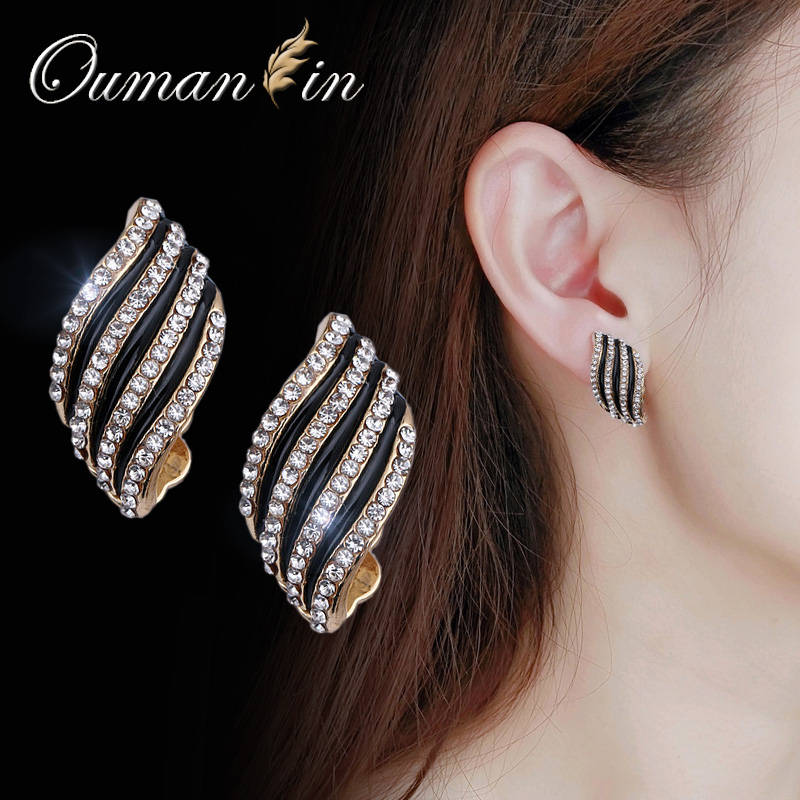 ต่างหู ตุ้มหูแฟชั่น By Omanline
