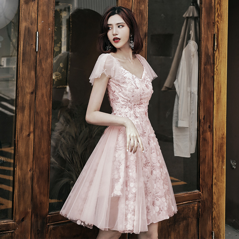 ชุดราตรี ชุดราตรีสวยหรู แบบ ทันสมัย Evening dress