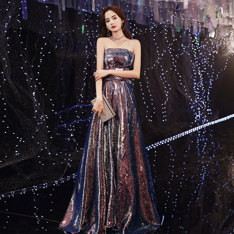 ชุดราตรี ชุดราตรีสวยหรู แบบ ทันสมัย Evening dress