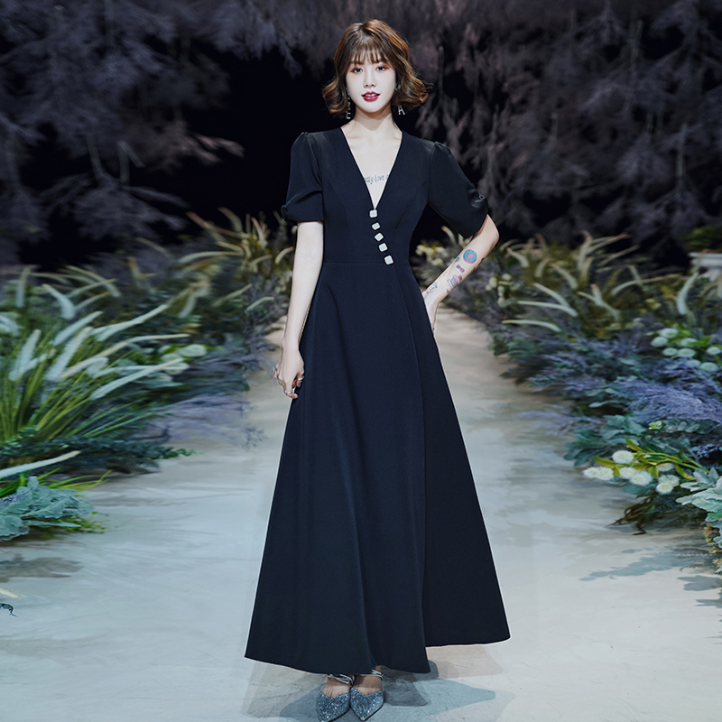 ชุดราตรี ชุดราตรีสวยหรู แบบ ทันสมัย Evening dress