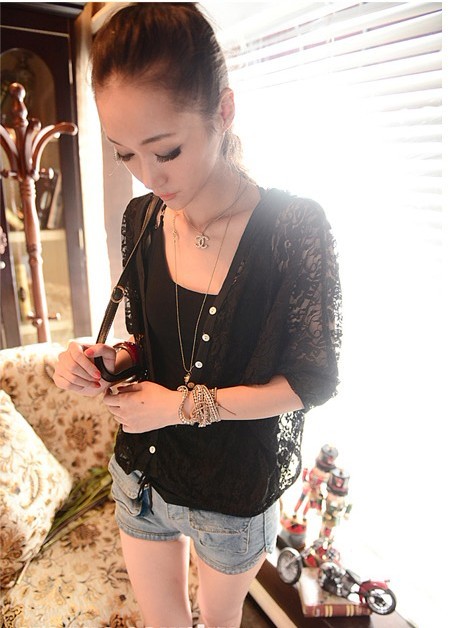 เสื้อคลุมลูกไม้ น่ารัก มีฮู้ด ลูกไม้นิ่มมาก สีดำ พร้อมส่งเลยจ้า black