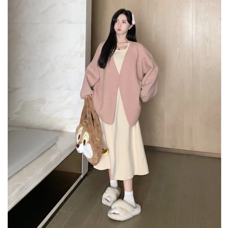 เดรสสาวอวบ มีไซส์ L-4XLอกเสื้อ 38-47 นิ้ว ใส่ได้ทั้งสาวหุ่นดีน่ารักจนถึงสาวอวบพลัสไซส์ จัดส่งฟรี! ทักแชทสั่งซื้อ