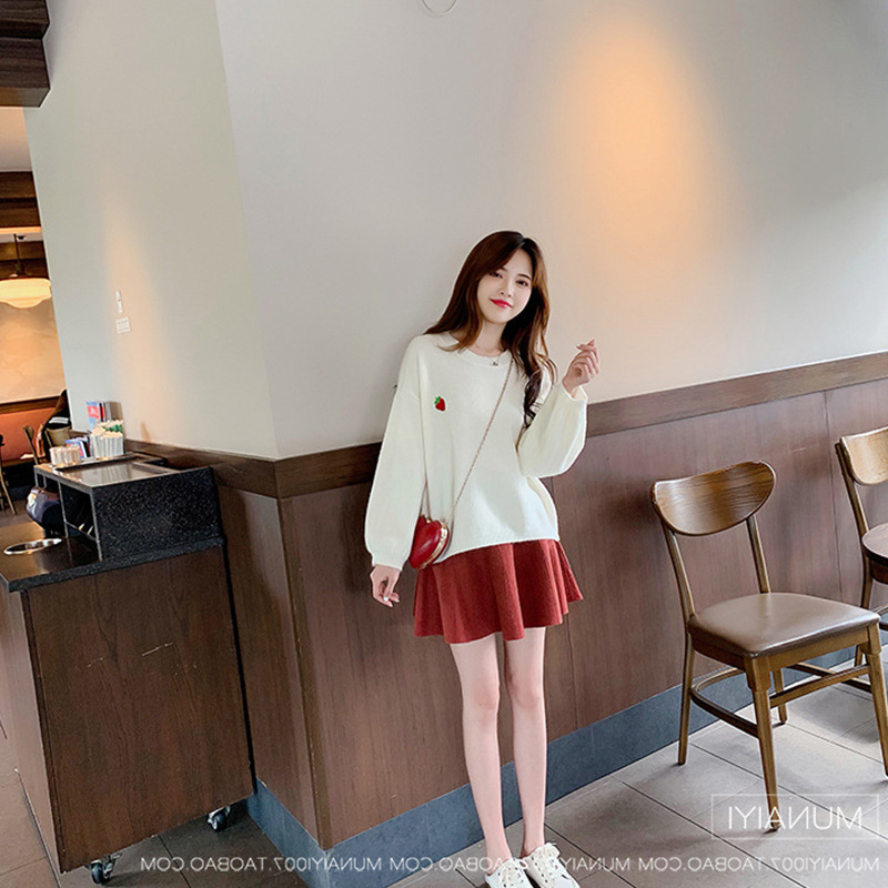 Sweater เสื้อสเวทเตอร์ไหมพรม ปักลายผลไม้ สวยหวาน ไหมพรมเนื้อดี นุ่ม ยืดได้เยอะ สายเกาหลีห้ามพลาดน้าาา freesize