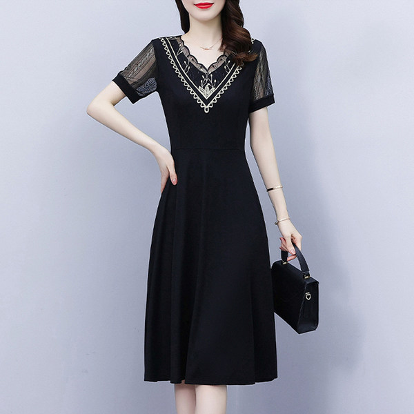 เดรสไซส์ใหญ่ ชุดเดรสสาวพลัสไซส์ เดรสเรียบหรู ไซส์ใหญ่ BY SHUYA