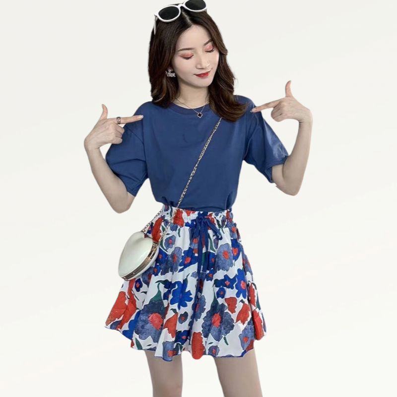 Set_bp1788 ชุดเซ็ท 2 ชิ้น(เสื้อ+กางเกง) เสื้อยืดแขนสั้นสีฟ้าครามผ้าคอตตอนเนื้อนุ่มยืดหยุ่นสูง+กางเกงขาสั้นทรงปล่อยลายดอกไม้เอวยืดมีซับในผ้าสลาฟเนื้อดีเรียบสวยไม่ยับง่าย งานเซ็ทเข้าชุดสุดน่ารัก ดีเทลเก๋ๆ ดีงาม แมทช์ได้ลงตัวเข้ากันดูดีที่สุ