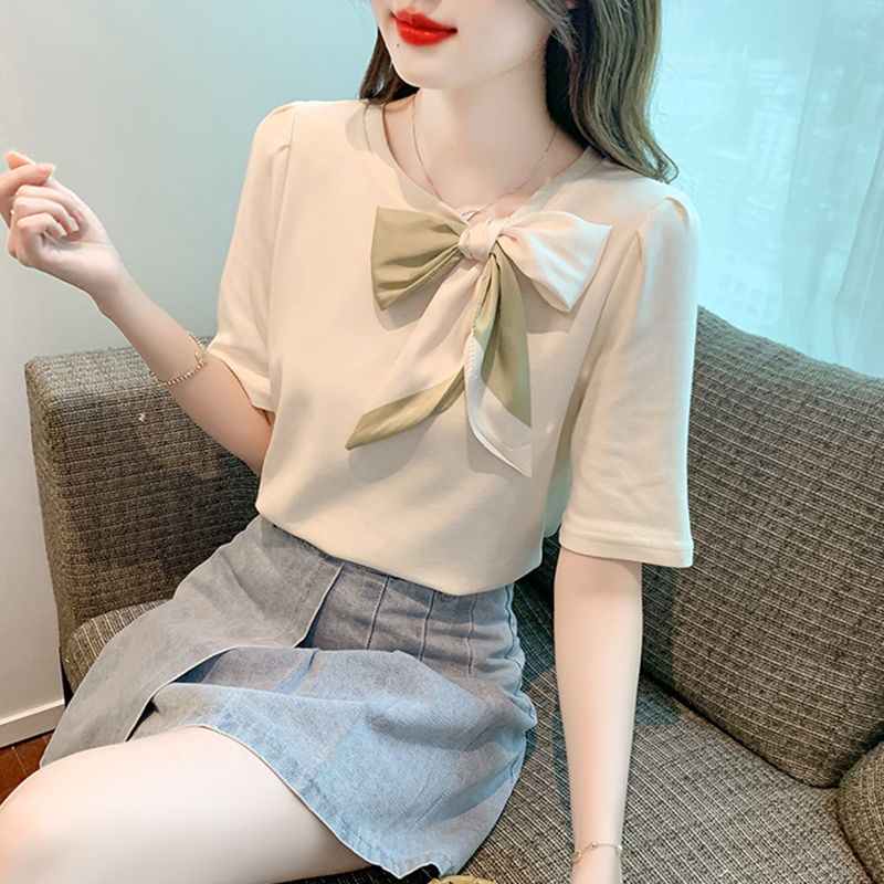 เสื้อผ้าวัยรุ่นเกาหลี เสื้อยืดวัยรุ่นผู้หญิง มีขนาด S M L XL