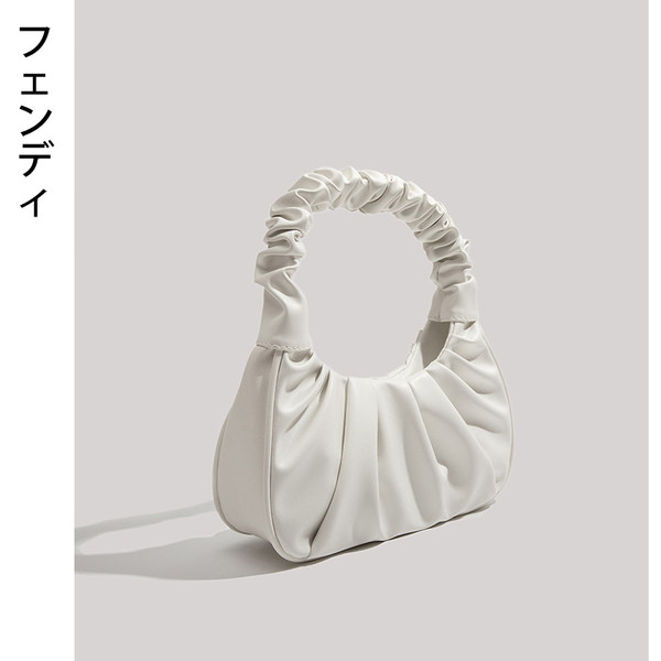กระเป๋าสะพายข้างผู้หญิง กระเป๋าสะพายสไตล์เกาหลี By Japanese フェンディ authentic bag