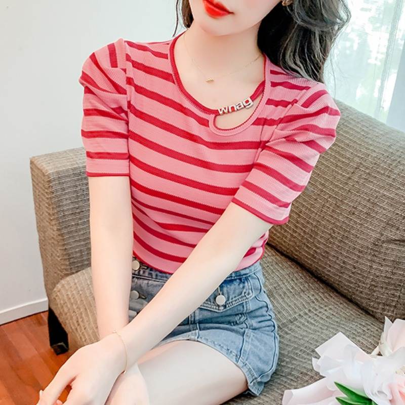 เสื้อยืดวัยรุ่นน่ารักๆ เสื้อวัยรุ่นแขนสั้น เสื้อผ้าวัยรุ่นเกาหลี แบรนด์ Wiyike