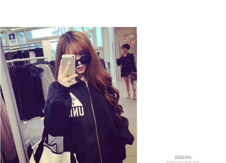 เสื้อคลุมเบสบอล ทรงสวยสีดำ ปักลายเท่ๆ พร้อมส่ง same pic