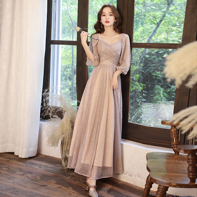 ชุดราตรี ชุดราตรีสวยหรู แบบ ทันสมัย Evening dress