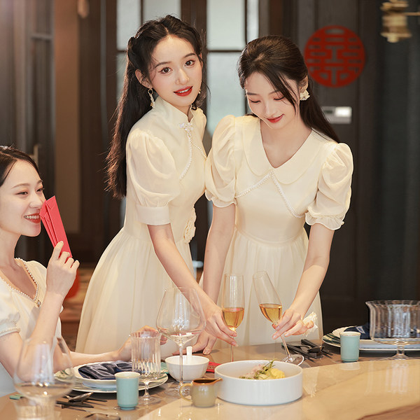 ชุดเพื่อนเจ้าสาวสีครีม ชุดเพื่อนเจ้าสาว ชุดไปงานแต่งงาน