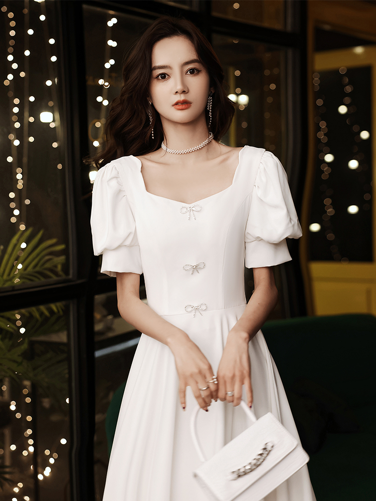 ชุดราตรี ชุดราตรีสวยหรู แบบ ทันสมัย Evening dress