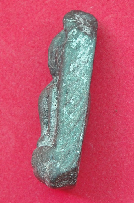 พระผงสุพรรณหน้าหนุ่ม