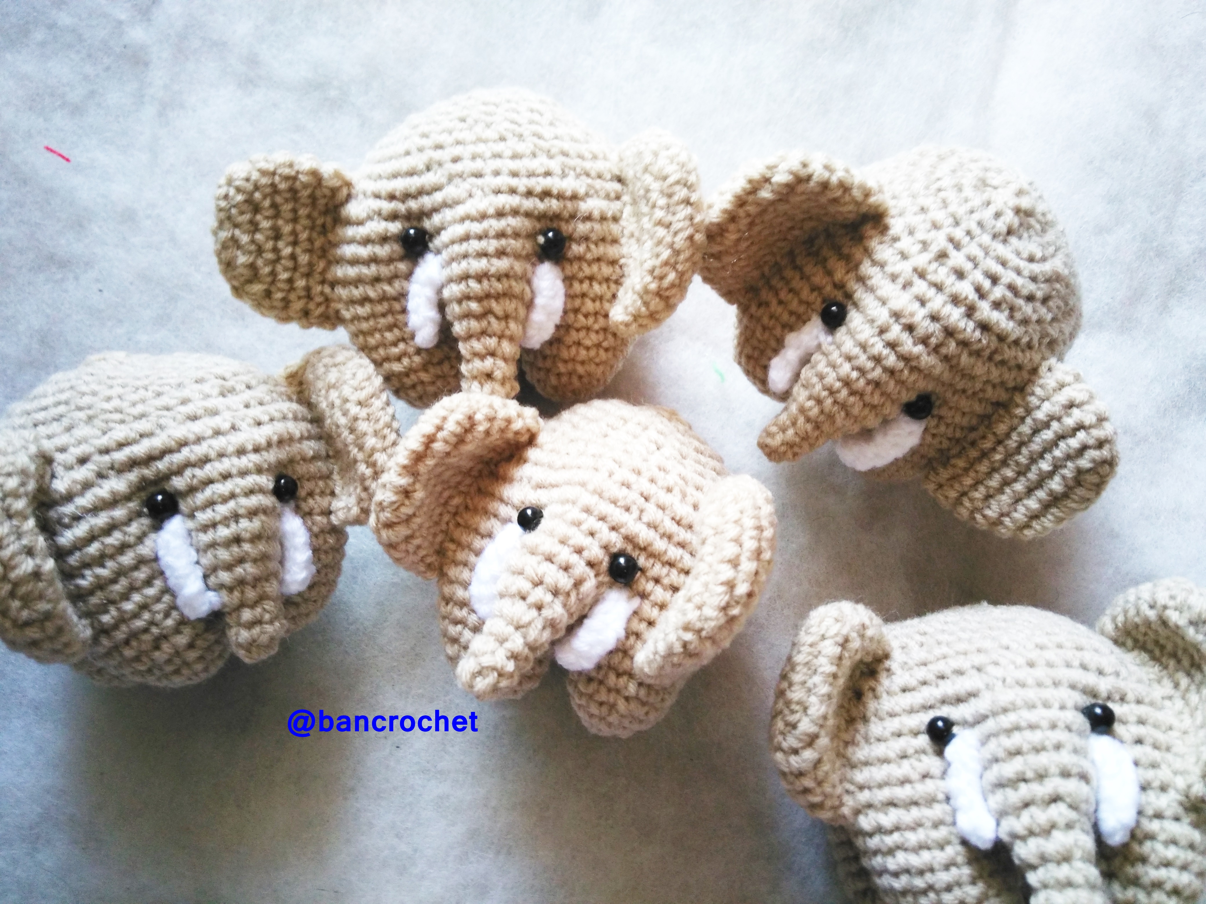 Bancrochet ช้างถักโครเชต์ Crochet elephant doll สีครีม 4 นิ้ว