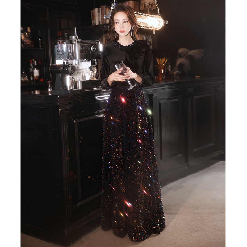 ชุดราตรี ชุดราตรีสวยหรู แบบ ทันสมัย Evening dress