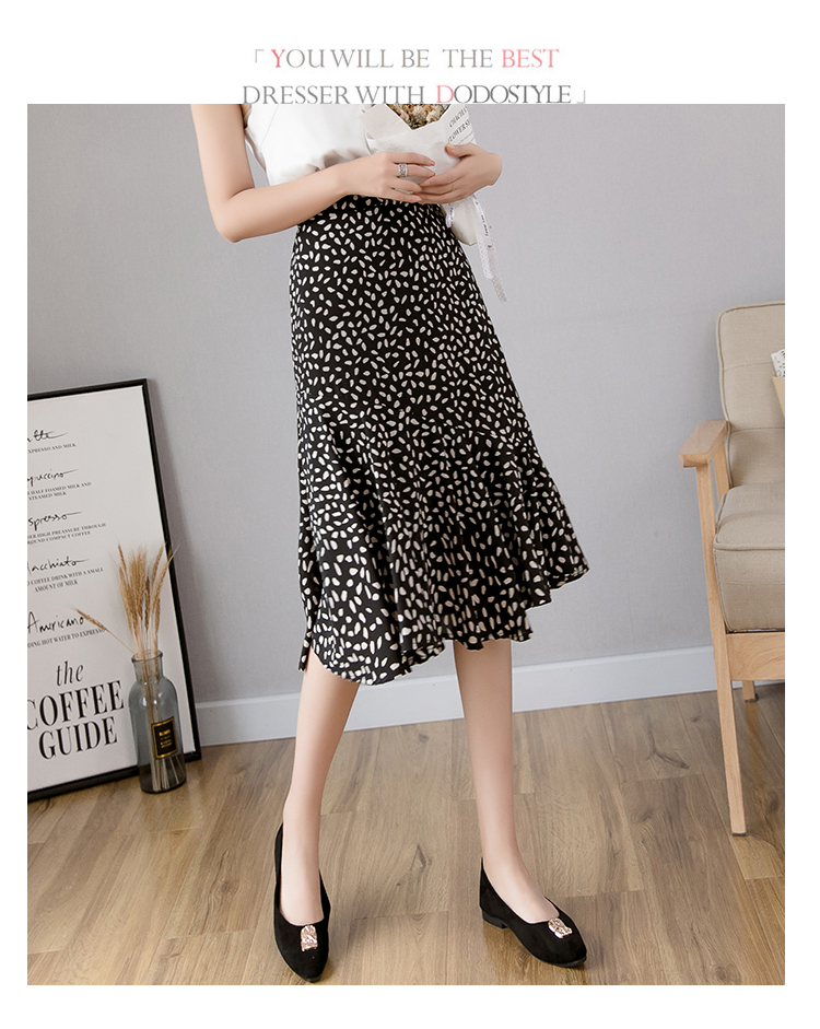 Skirt364 กระโปรงยาวลายกราฟฟิคชายระบาย เอวสม็อคยางยืดด้านหลัง ซิปข้าง มีซับใน ผ้าชีฟองเนื้อหนามีน้ำหนักทิ้งตัวผ้านุ่มใส่สบาย งานดีทรงดีลายสวย แมทช์กับเสื้อทรงไหนก็น่ารัก ใส่เที่ยว/ใส่ทำงานได้