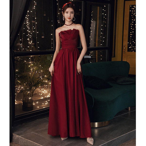 ชุดราตรี ชุดราตรีสวยหรู แบบ ทันสมัย Evening dress