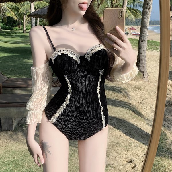 ชุดว่ายน้ำผู้หญิง ชุดว่ายน้ำน่ารัก Bikini ชุดไปทะเล