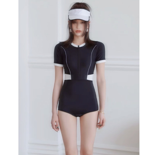 ชุดว่ายน้ำผู้หญิง ชุดว่ายน้ำน่ารัก Bikini ชุดไปทะเล