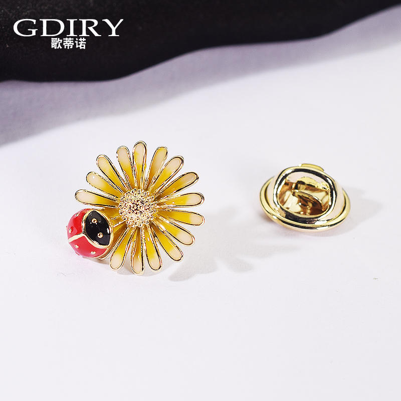 เข็มกลัด เข็มกลัดสวยๆ เข็มกลัดติดเสื้อ Brooch