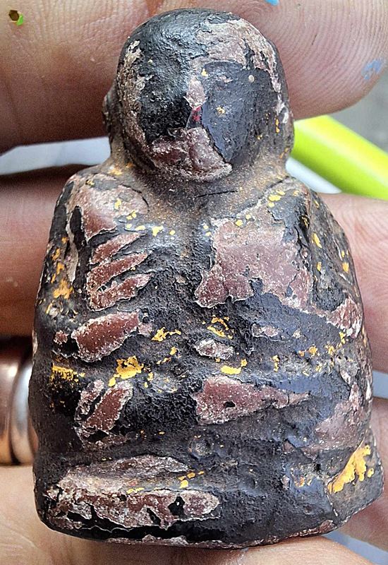 หลวงพ่อเงิน วัดบางคลาน เนื้อดิน