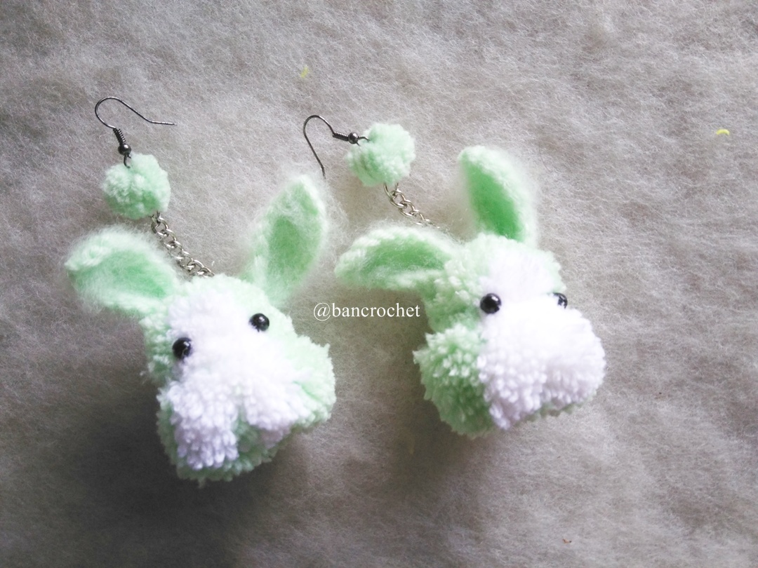 ต่างหูถักกระต่ายปอมปอม earrings pompoms หลากสี