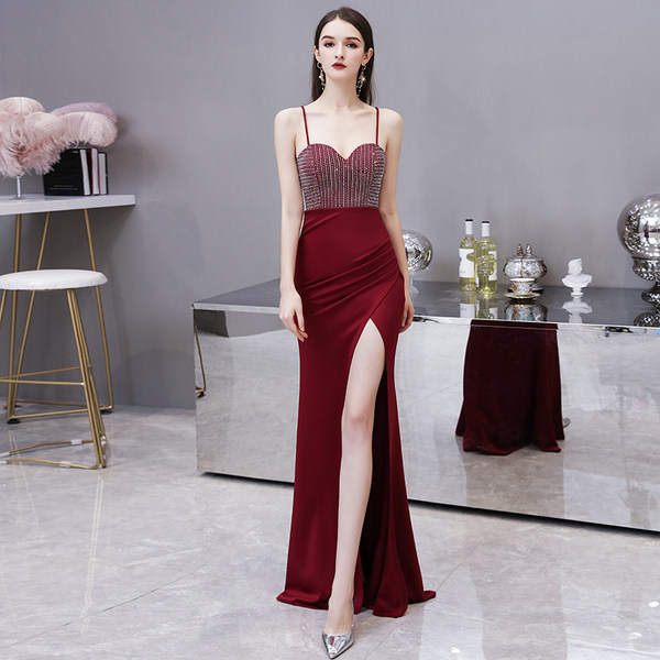 ชุดราตรี ชุดราตรีสวยหรู แบบ ทันสมัย Evening dress