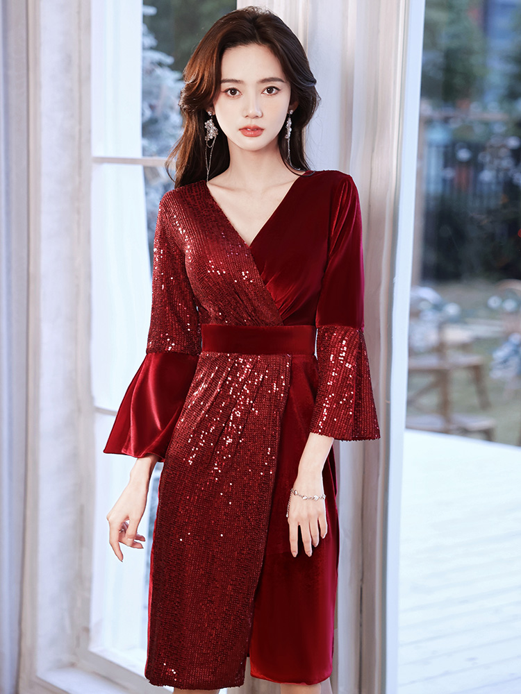 ชุดราตรี ชุดราตรีสวยหรู แบบ ทันสมัย Evening dress