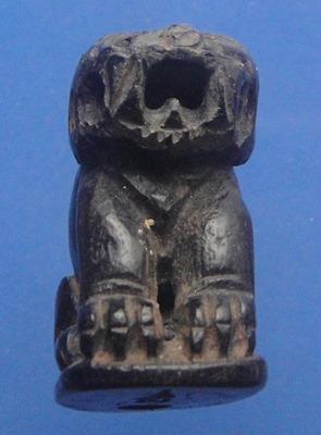 เสือไม้แกะหลวงพ่อคง