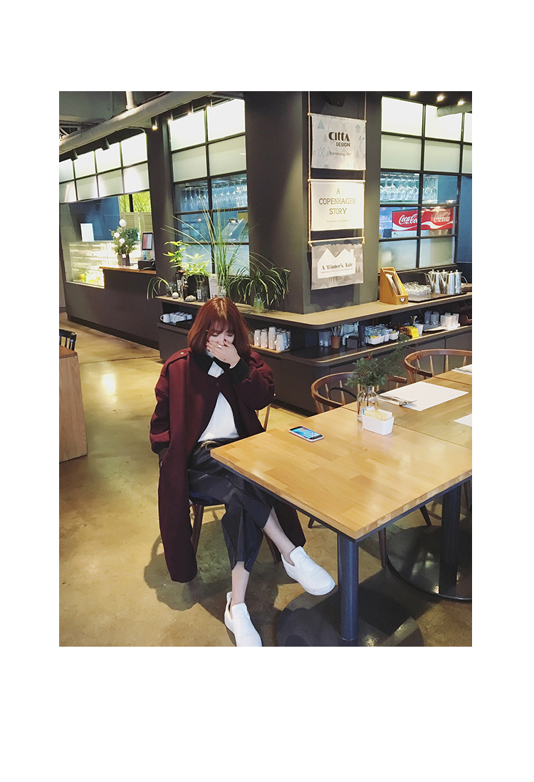 เสื้อโค้ทกันหนาว ทรงยาวโคล่ง ผ้าวูลเนื้อละเอียด บุซับในกันลม งานดีค่าา พร้อมส่ง สีเลือดหมูเข้ม