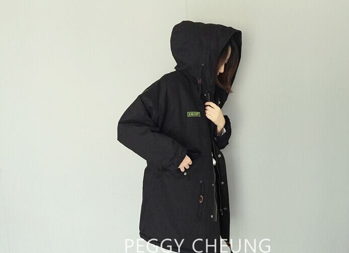 เสื้อคลุมกันหนาวฮู้ดดี้ ทรงโคล่ง สีดำ เท่ๆ ผ้าไม่หนามาก กันหนาวกันลม ซับในขนแมวนุ่มๆ พร้อมส่งจ้า ดำ