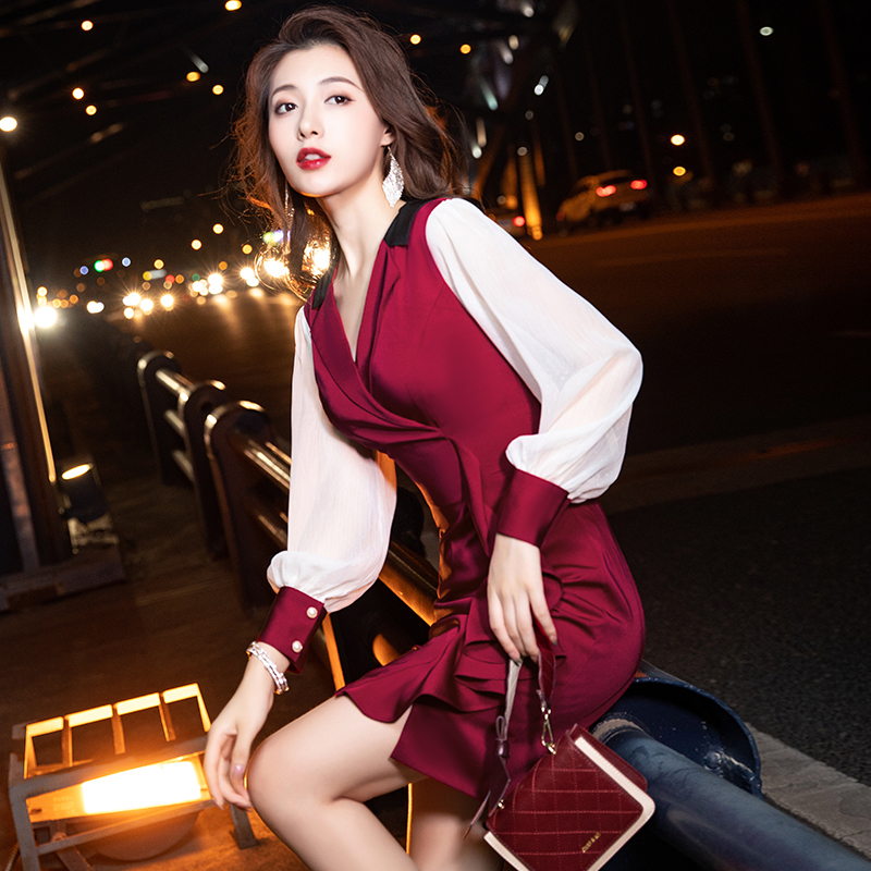 ชุดราตรี ชุดราตรีสวยหรู แบบ ทันสมัย Evening dress