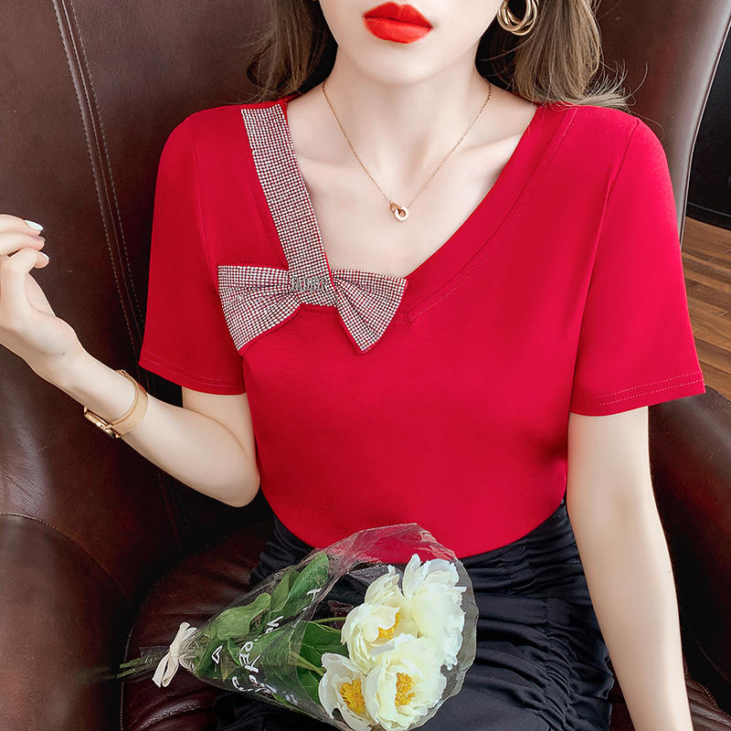 เสื้อยืดวัยรุ่น ลายน่ารักจาก Yan Li ส่งฟรีทั่วประเทศไทย