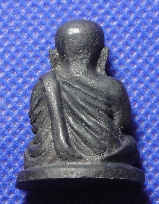 หลวงพ่อเงินหน้าทองคำ