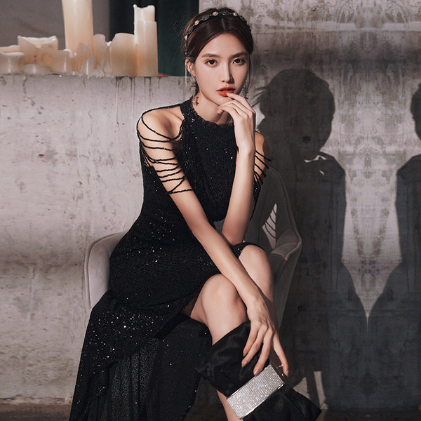 ชุดราตรี ชุดราตรีสวยหรู แบบ ทันสมัย Evening dress