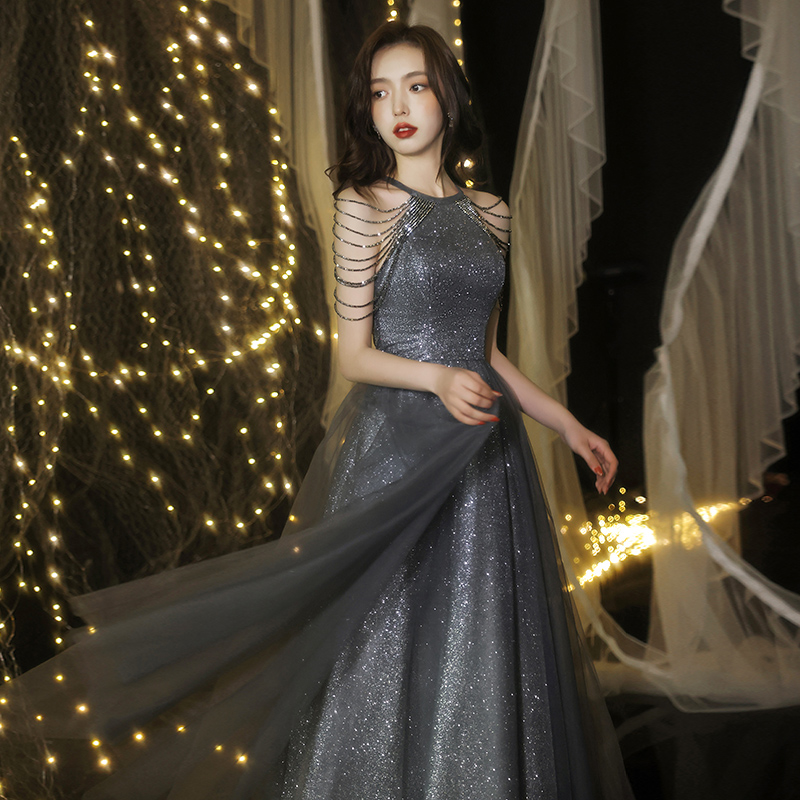 ชุดราตรี ชุดราตรีสวยหรู แบบ ทันสมัย Evening dress