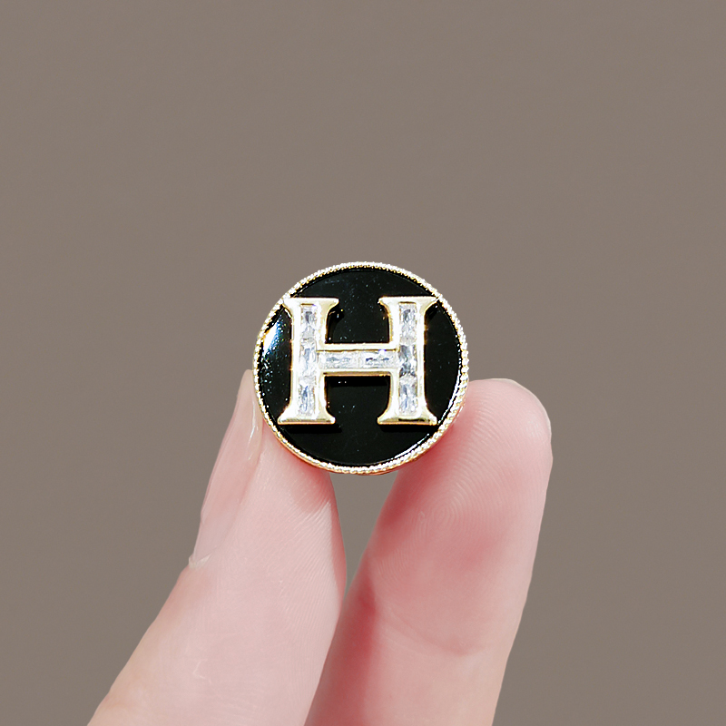 เข็มกลัด เข็มกลัดสวยๆ เข็มกลัดติดเสื้อ Brooch