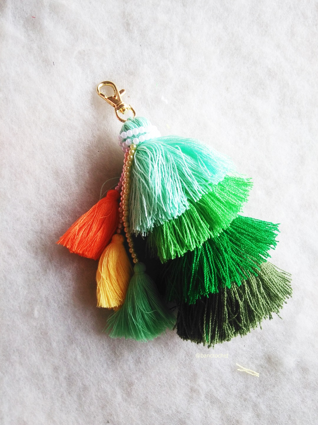 ิBancrochet พวงกญแจพู่แขวนกระเป๋า Tassel keychains หลากสี 7 นิ้ว (inch)